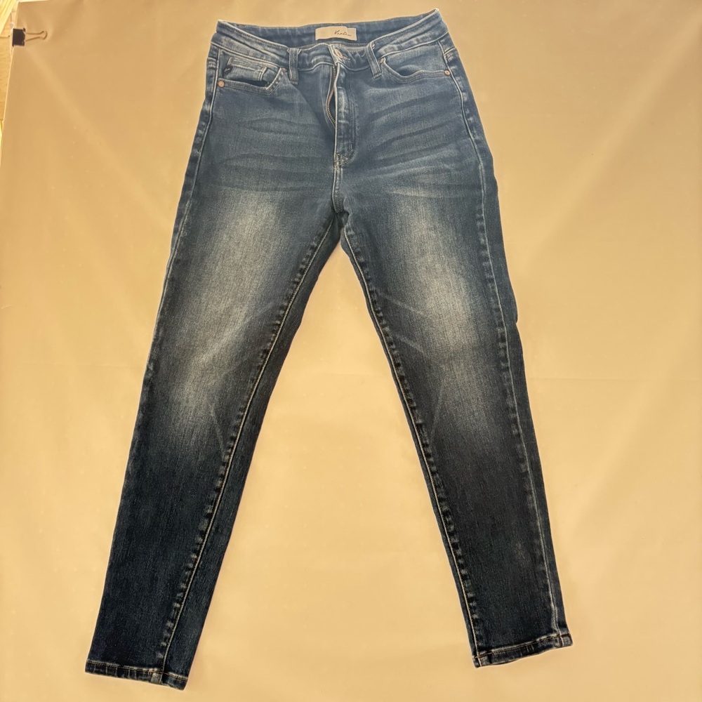 KanCan Women’s Classic Blue Denim Jeans. Size 11/12. INV25/228